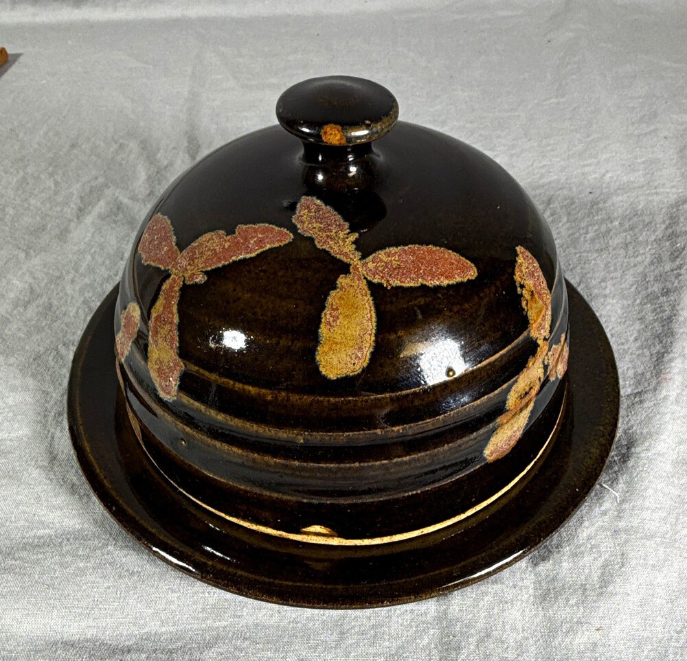 Vintage Frannie Leach Springfield Pottery Cheese / Butter Dish Excellent Conditi